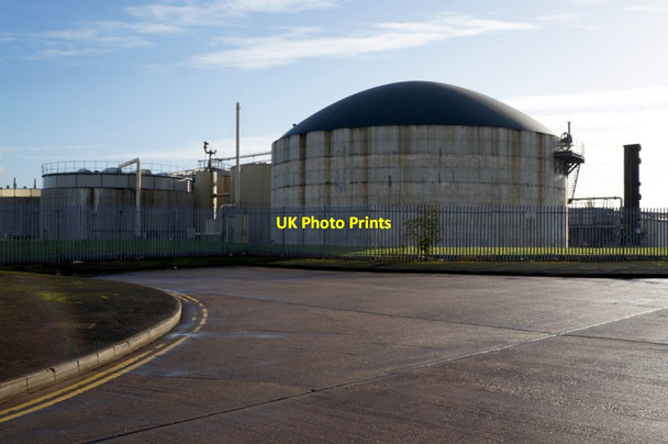 Photo 6"x4" Storage Tanks on Malmo Road, Sutton Fields, Hull West Carr\/TA0932 c2013