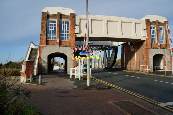 Photo 6"x4" Sutton Road Bridge, Hull West Carr\/TA0932 c2013