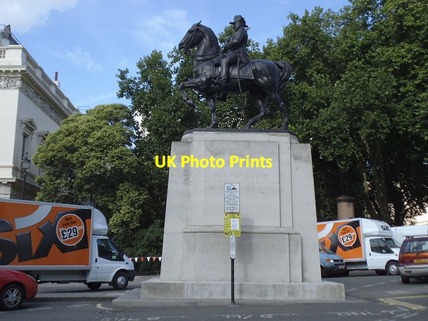 Photo 6"x4" Edward VII statue, Wellington Place Westminster c2013