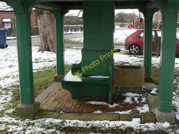 Photo 6"x4" Village pump, Kingston Kingston on Soar c2009