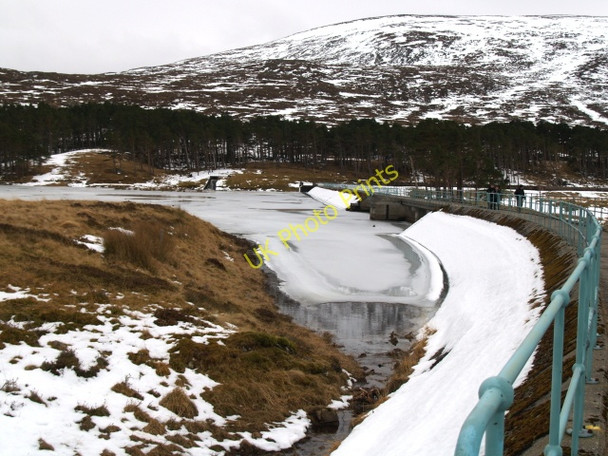 Photo 6"x4" Loch Droma dam in winter Lodhdrum c2009