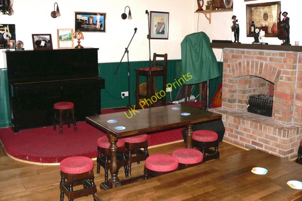 Photo 6"x4" Crolly - Leo's Tavern Crolly c2005