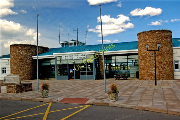 Photo 6"x4" Donegal Carrickfin Airport - Terminal entrance Rinnafarset c2008