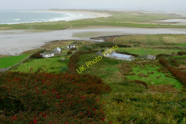Photo 6"x4" Meenlaragh - Homes at  west side of Ballyness Bay Meenlaragh c2005