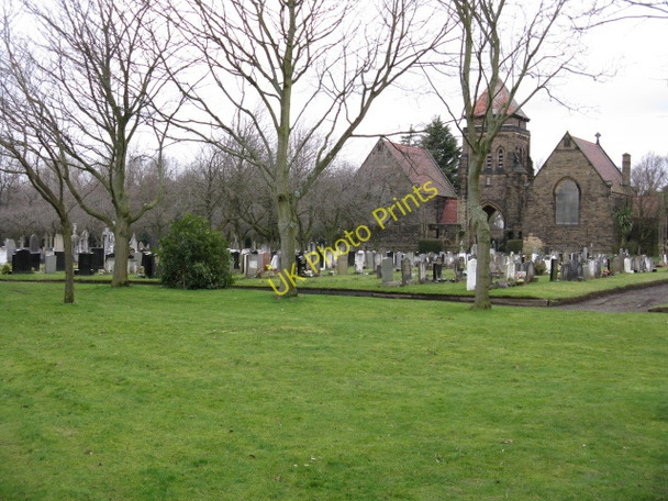 Photo 6"x4" Urmston Cemetery Urmston c2009