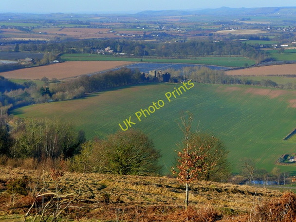 Photo 6"x4" Long view to Goodrich Castle Goodrich c2009