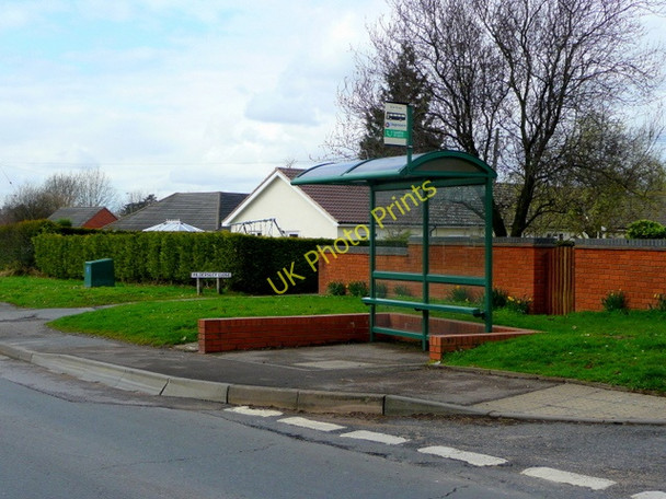Photo 6"x4" Bus shelter at Hildersley Ross-on-Wye c2009