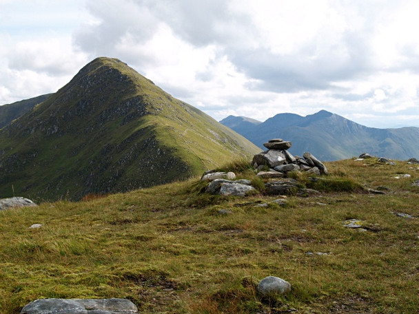 Photo 6"x4" Summit cairn, Sgurr Beag Sg\u00f9rr Beag\/NG9910 c2008