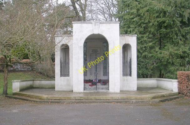 Photo 6"x4" Second World War Memorial - Memorial Garden - Grove Road Ilkley c2009