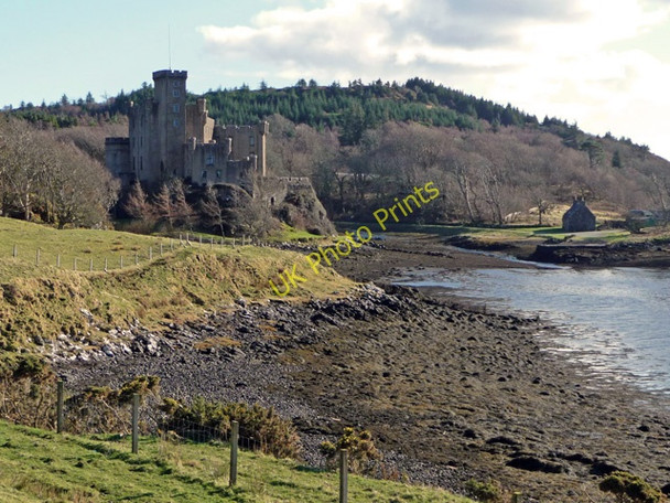 Photo 6"x4" Dunvegan Castle Garrachan c2009