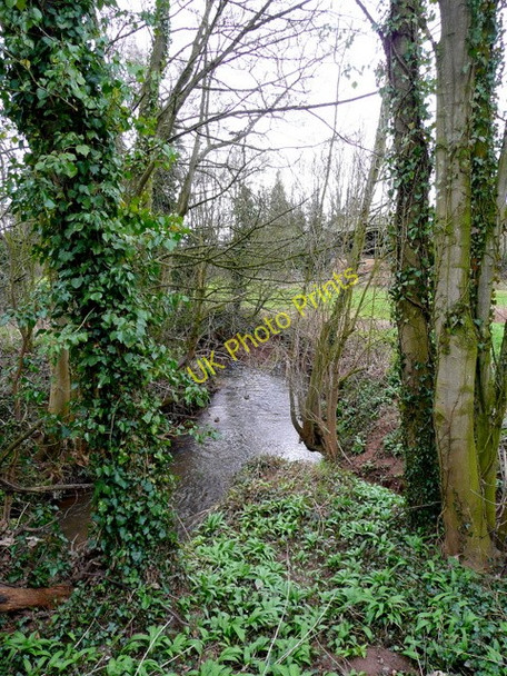 Photo 6"x4" The Ell Brook by Cleeve Mill Malswick c2009