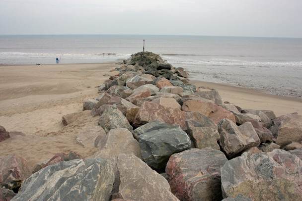 Photo 6"x4" First groyne, Mappleton Great Cowden c2009