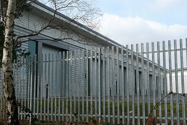 Photo 6"x4" Industrial units at Aldermaston Soke Aldermaston Soke c2009 P1
