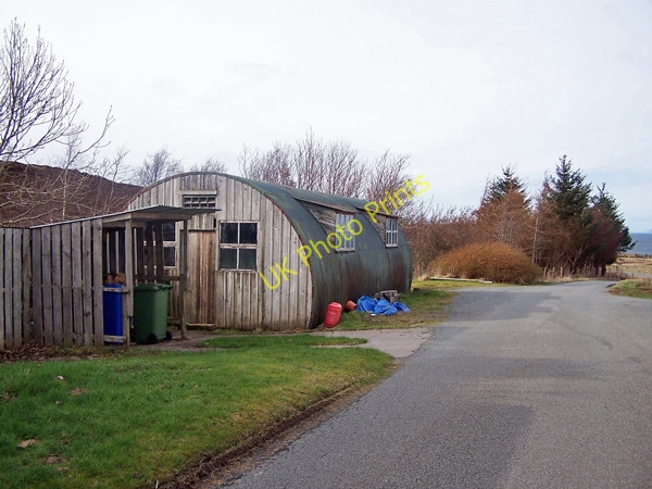 Photo 6"x4" Nissen hut Kildonan\/NG3554 c2009