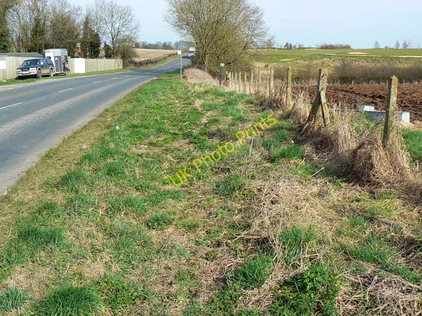 Photo 6"x4" The A3102 at Black Dog Cottages, Tockenham Wootton Bassett c2009