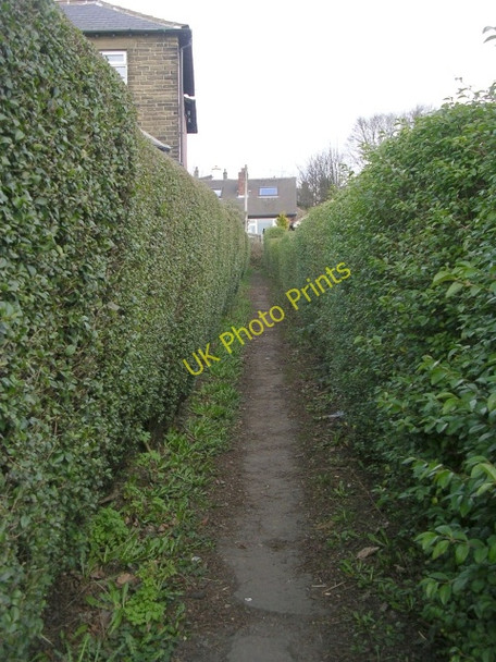 Photo 6"x4" Footpath - Leeds Road Yeadon c2009