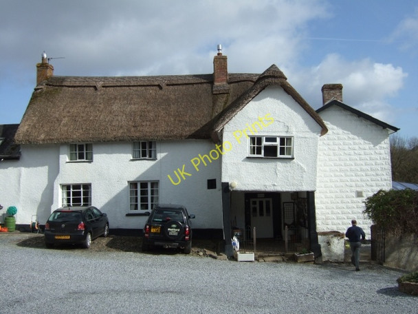Photo 6"x4" The Sheldon Centre (farmhouse) Bridfordmills c2009