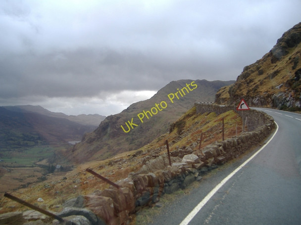 Photo 6"x4" Road to Pen y Pass Moel Berfedd c2006