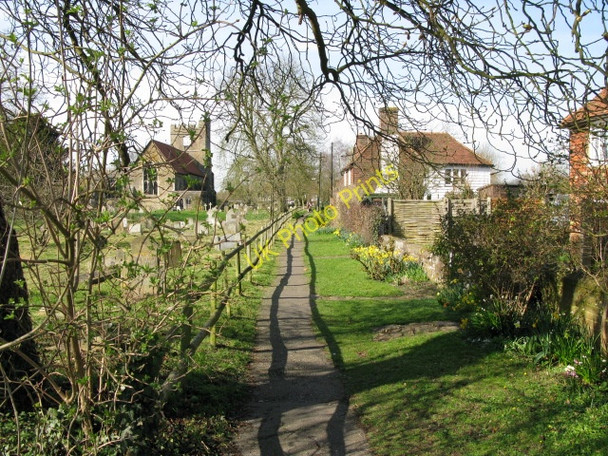 Photo 6"x4" View along footpath near Headcorn church Headcorn c2009