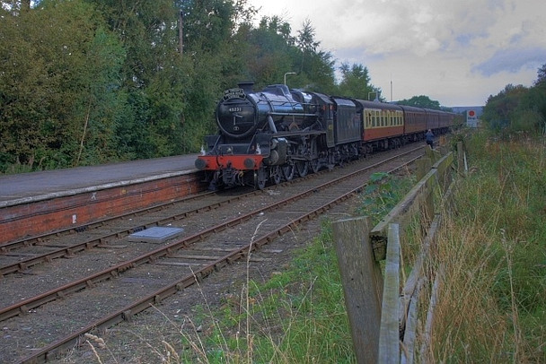 Photo 6"x4" 45231 ' Sherwood Foresters' Arriving at Battersby Junction Battersby c2008