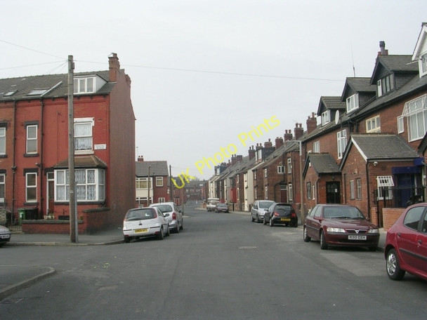 Photo 6"x4" Dawlish Crescent - viewed from Dawlish Row Leeds\/SE3034 c2009