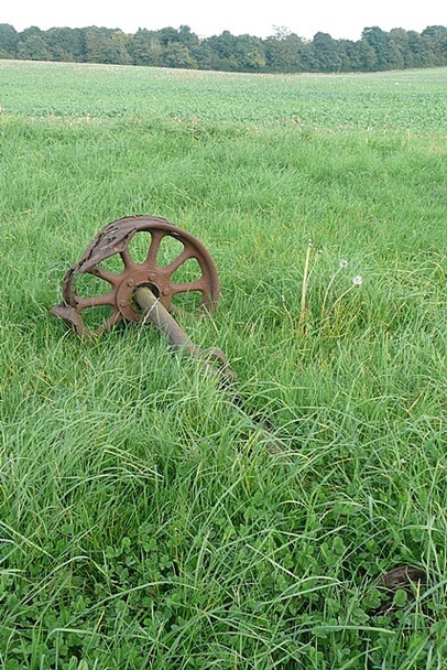 Photo 6"x4" Axle in the grass Bothampstead c2008