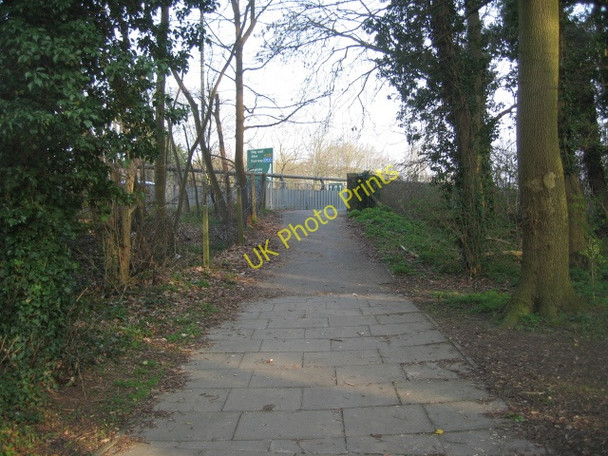Photo 6"x4" Paved path Basingstoke c2009