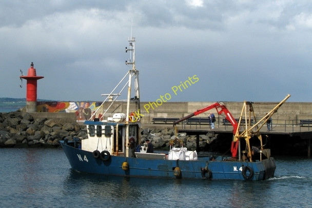 Photo 6"x4" The 'Sian Elizabeth' departing Bangor Bangor\/J5081 c2009