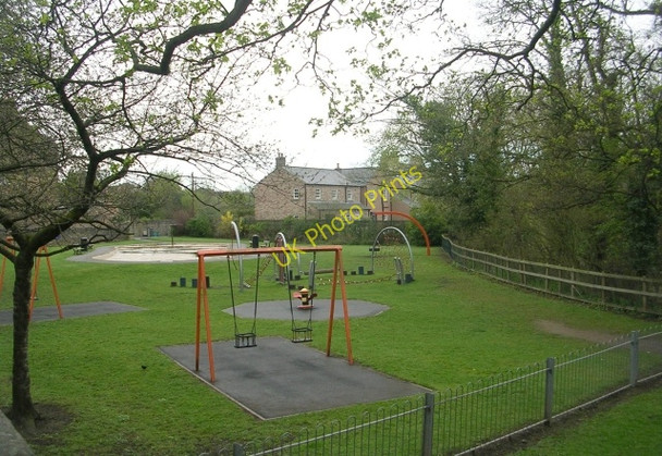 Photo 6"x4" Playground - Harrogate Road Ripon c2009