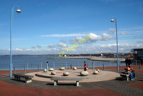 Photo 6"x4" This looks complicated Morecambe c2009
