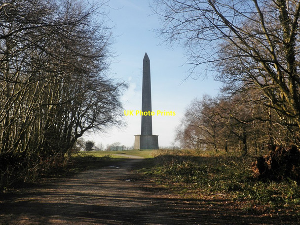 Photo 6"x4" A glimpse of Wellington Monument Wrangway c2014