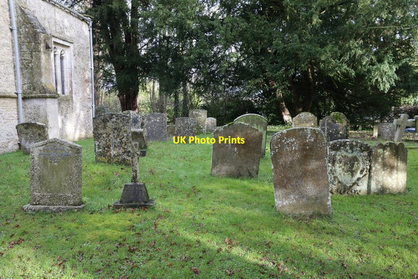 Photo 6"x4" Graves on the South Side Woodeaton c2014