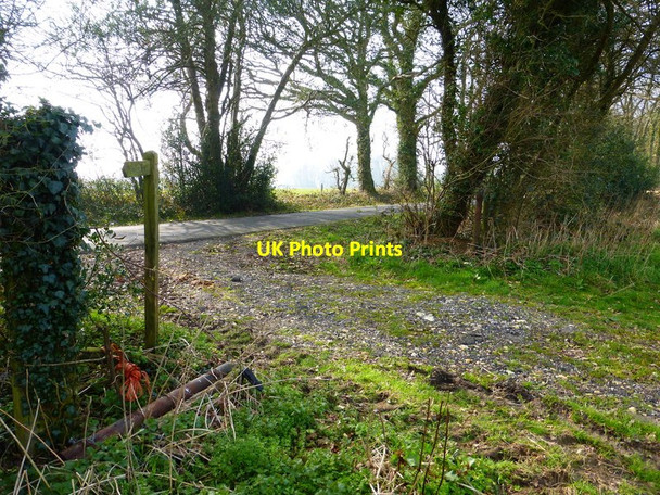 Photo 6"x4" Bridleway junction with Brick Kiln Lane Lane End\/SU6729 c2014