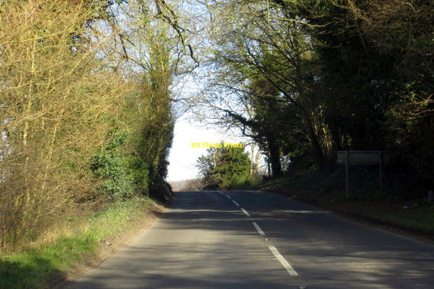 Photo 6"x4" Wendover Road out of Butler's Cross Wendover c2014