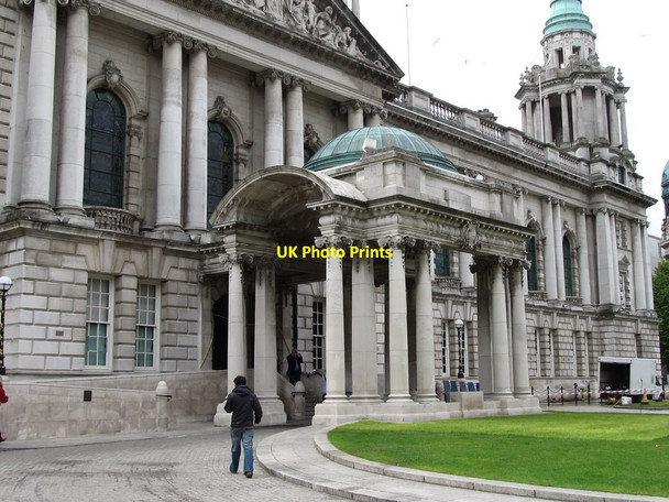 Photo 6"x4" The portico at the front of Belfast City Hall Belfast c2011