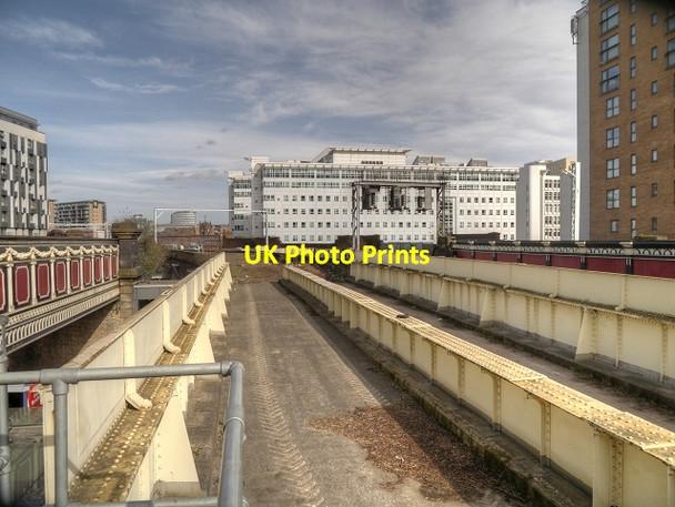 Photo 6"x4" Salford Central Railway Viaduct Manchester c2014