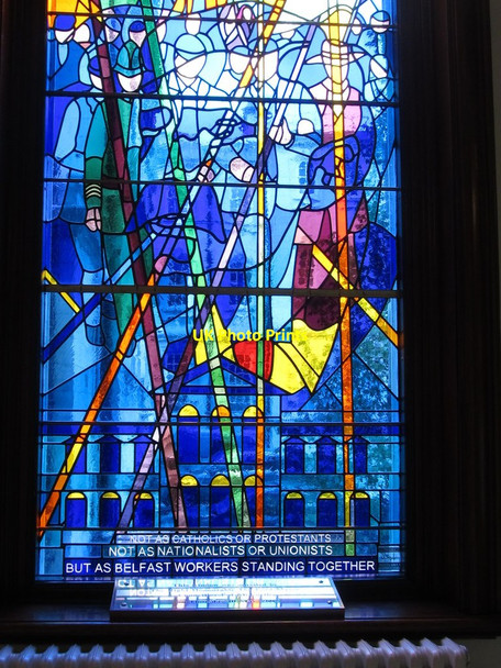 Photo 6"x4" The 1907 Belfast Docker's Strike Window at the City Hall Belfast c2011