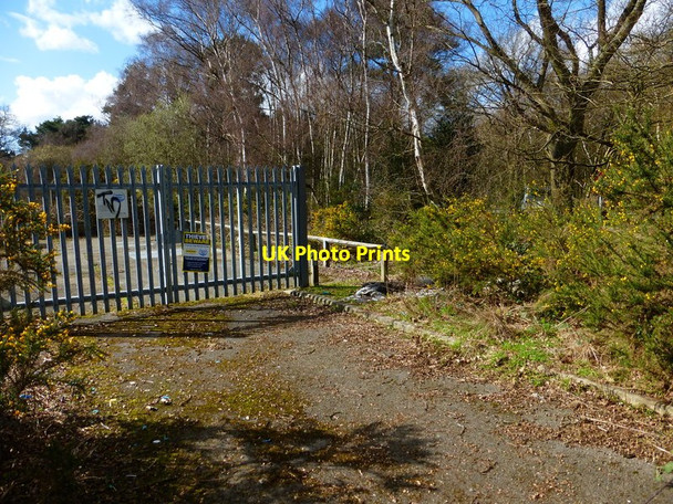 Photo 6"x4" Thames Water enclosure on Kennels Lane Pondtail c2014