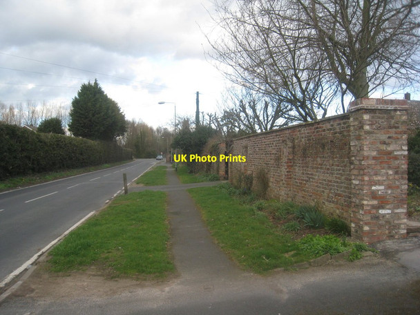 Photo 6"x4" Boundary wall, Melton Bottom Melton\/SE9726 c2014