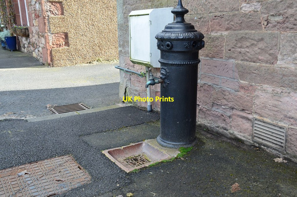 Photo 6"x4" Old water fountain, Maxton Maxton\/NT6130 c2014
