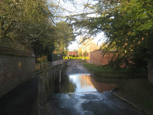 Photo 6"x4" The ford, Caunton Caunton c2014