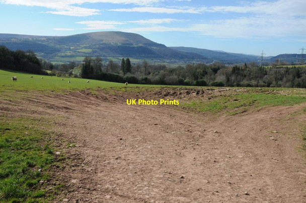 Photo 6"x4" View to Blorenge Abergavenny\/Y Fenni c2014