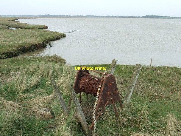 Photo 6"x4" Old Winch Hemley c2014