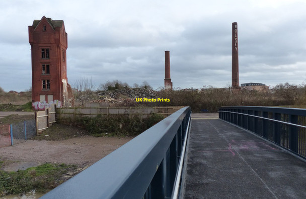 Photo 6"x4" Footbridge across the River Soar Leicester c2014