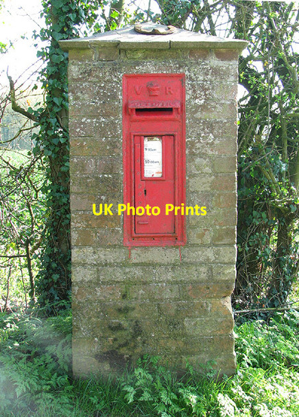 Photo 6"x4" Postbox by Whittingham Hall Fressingfield c2014