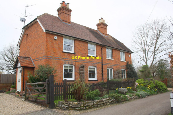 Photo 6"x4" Gravel Hill Cottages Reading c2014