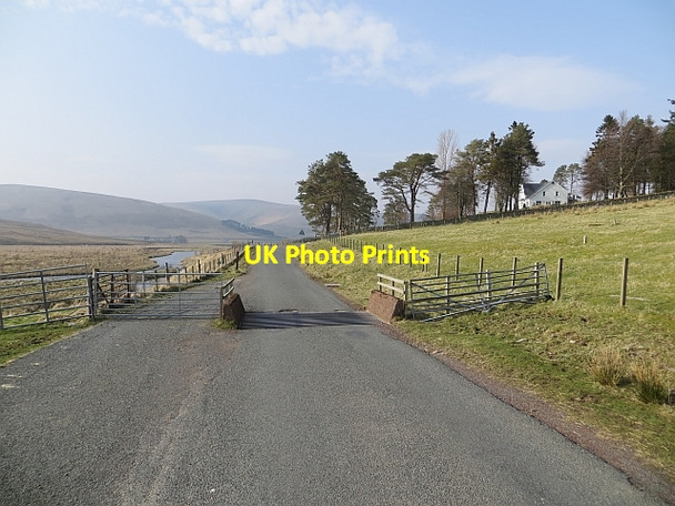 Photo 6"x4" Cattle grid, Daer reservoir road March\/NS9914 c2014