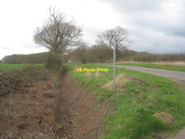 Photo 6"x4" Footpath sign and cleaned out dike Ossington c2014