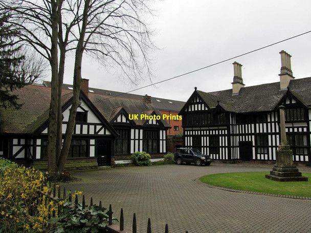 Photo 6"x4" Coventry- Bond's Hospital Almshouse, Coventry c2014