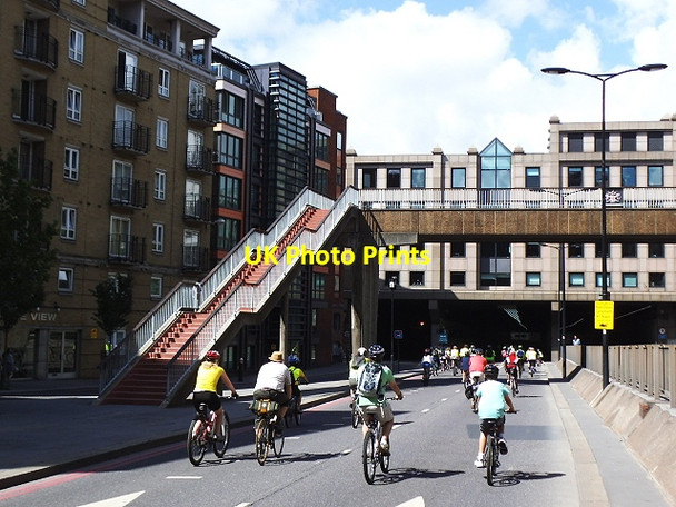 Photo 6"x4" Upper Thames Street London c2013